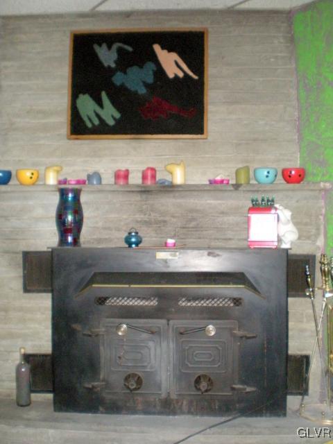 Living Room Fireplace with Insert