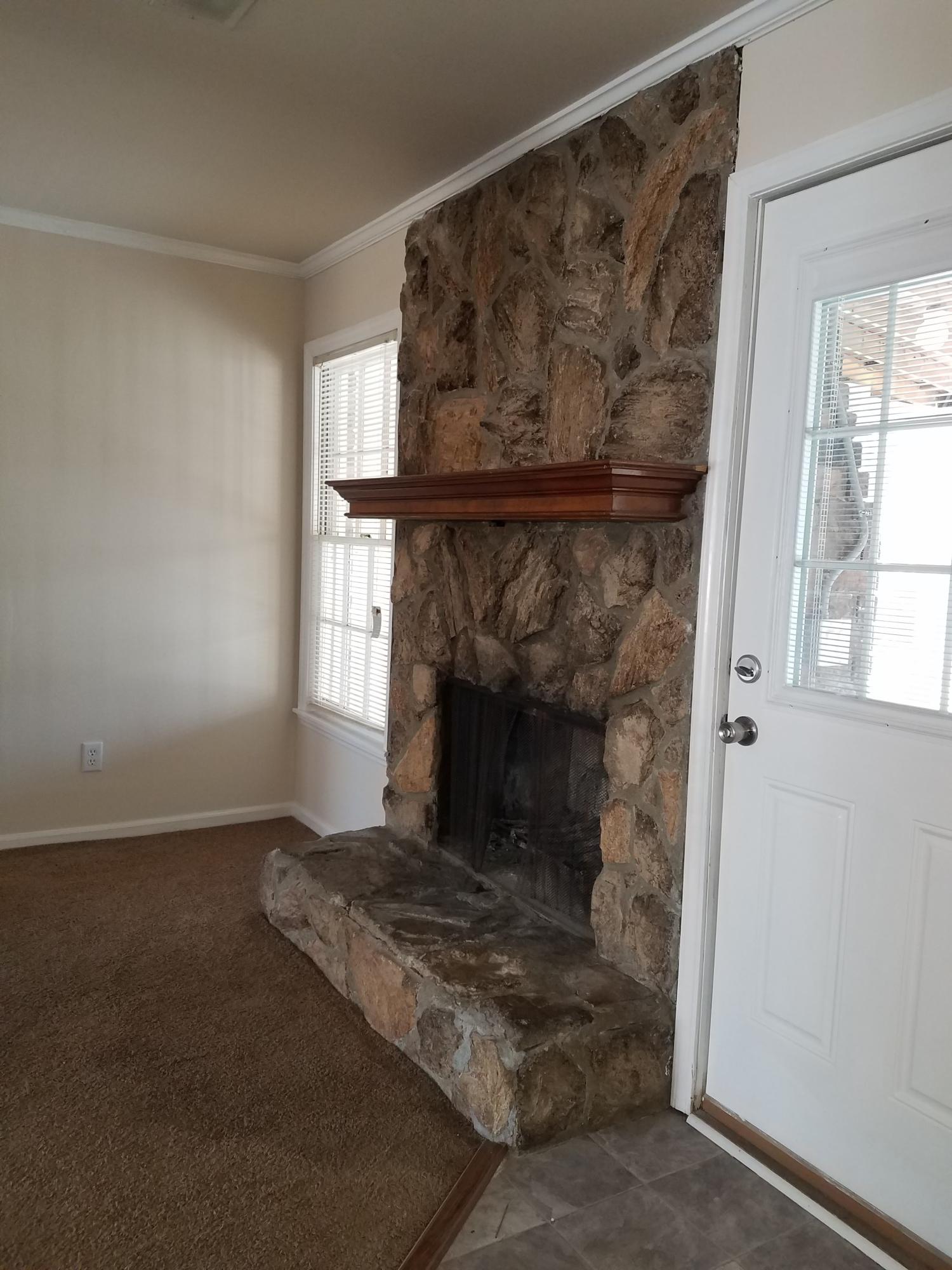 602 Beauregard Road Summerville, SC 29486 - Photo 4 of 13 20170114_124622