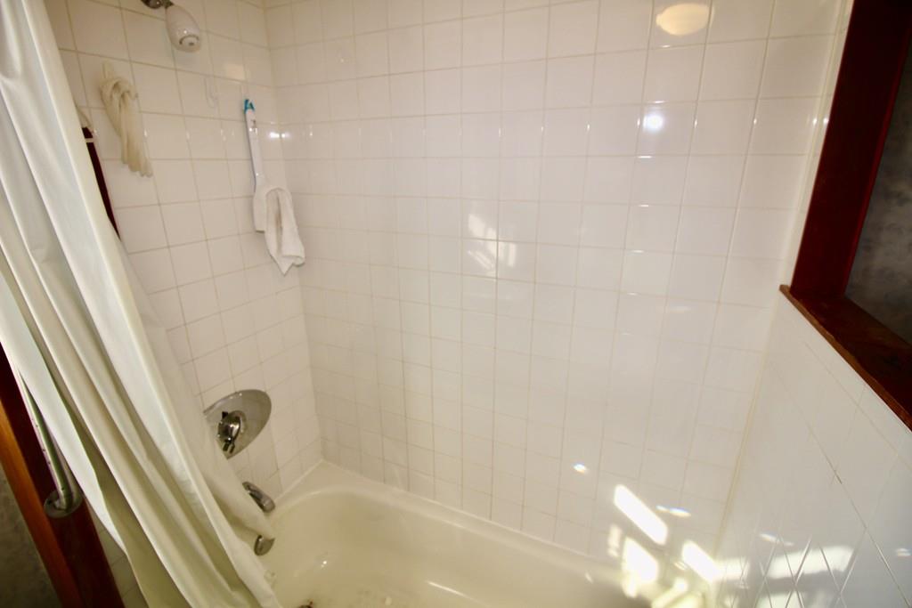 8 Sunrise Avenue Billerica, MA 01821 - Photo 12 of 15