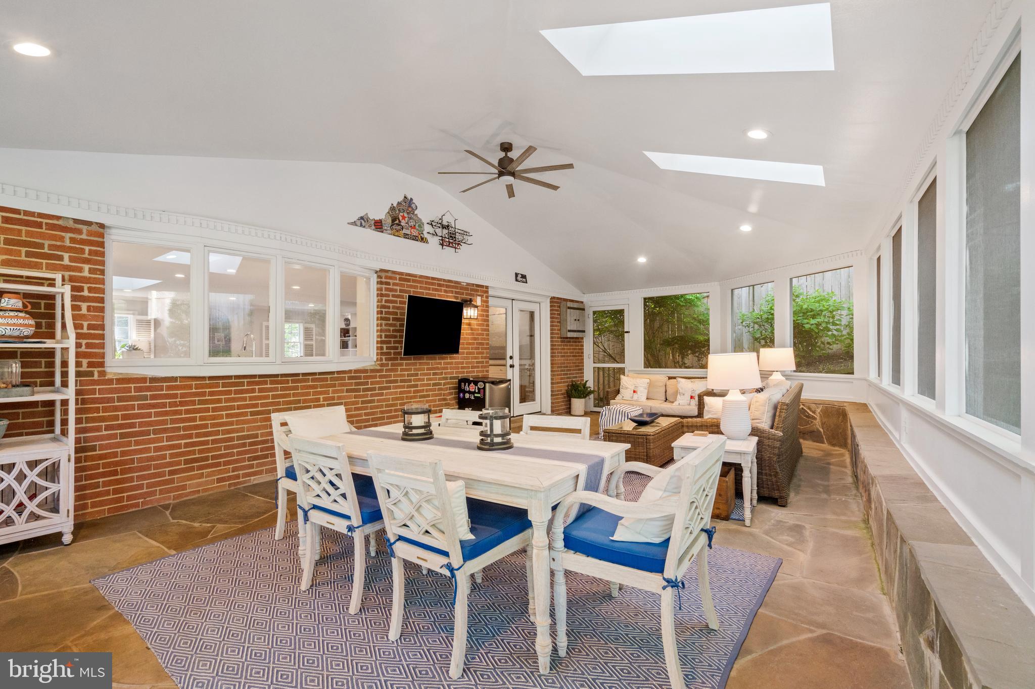 6208 Foxcroft Road Alexandria, VA 22307 - Photo 16 of 43 Screened Porch