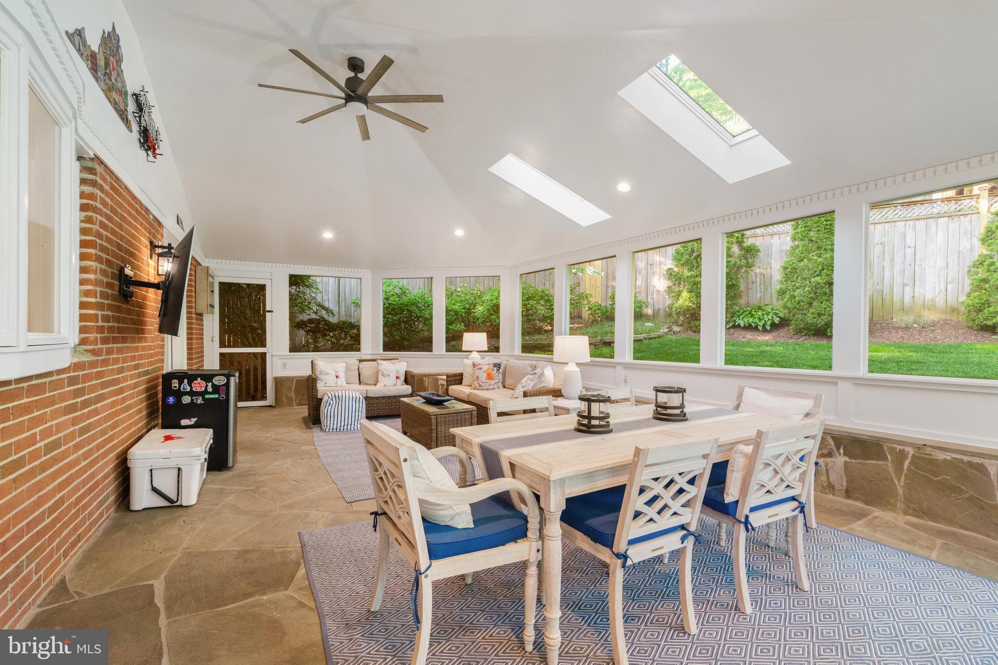 6208 Foxcroft Road Alexandria, VA 22307 - Photo 17 of 43 Screened Porch