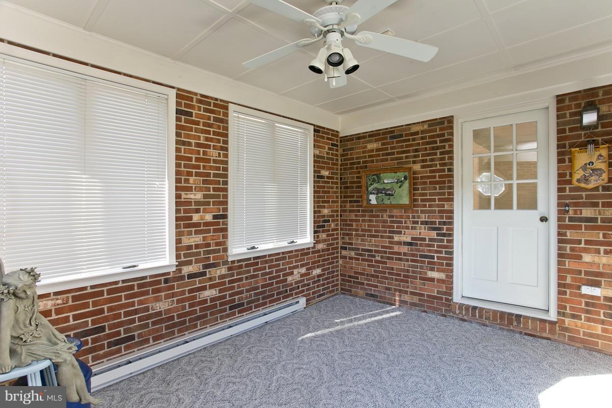 216 Hopewell Road Clear Brook, VA 22624 - Photo 13 of 29 Sunporch