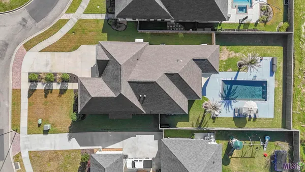 $569,900 | 12696 Solemn Oaks Avenue, Baton Rouge, LA 70818