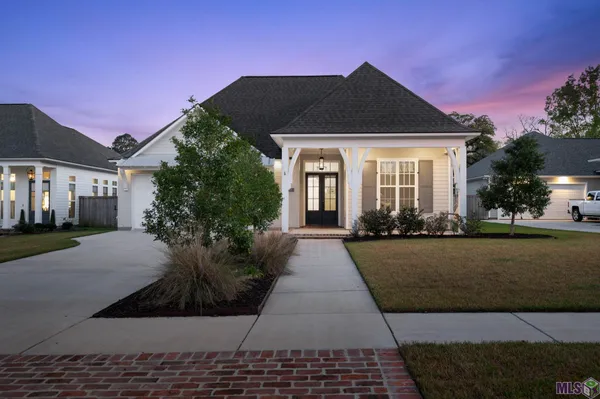$569,900 | 12696 Solemn Oaks Avenue, Baton Rouge, LA 70818
