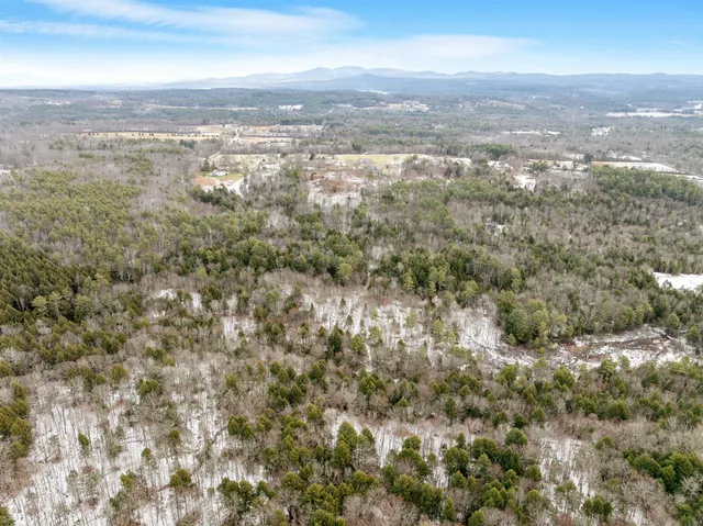 $399,900 | 13 Calef Hill Road, Tilton, NH 03276