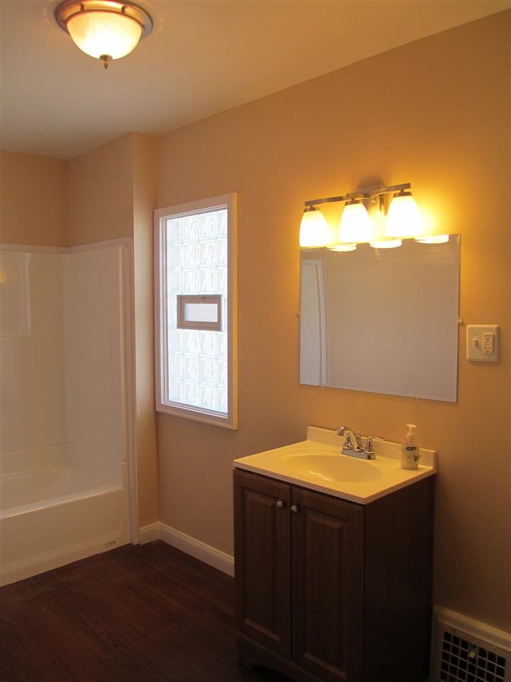 2130 Telegraph Road Davenport, IA 52804 - Photo 17 of 18 Gallery Image 17