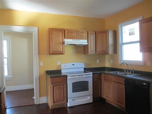 2130 Telegraph Road Davenport, IA 52804 - Photo 3 of 18 Gallery Image 3