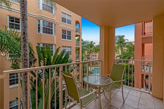 $320,000 | 19801 East Country Club Drive, Unit 4402, Aventura, FL 33180
