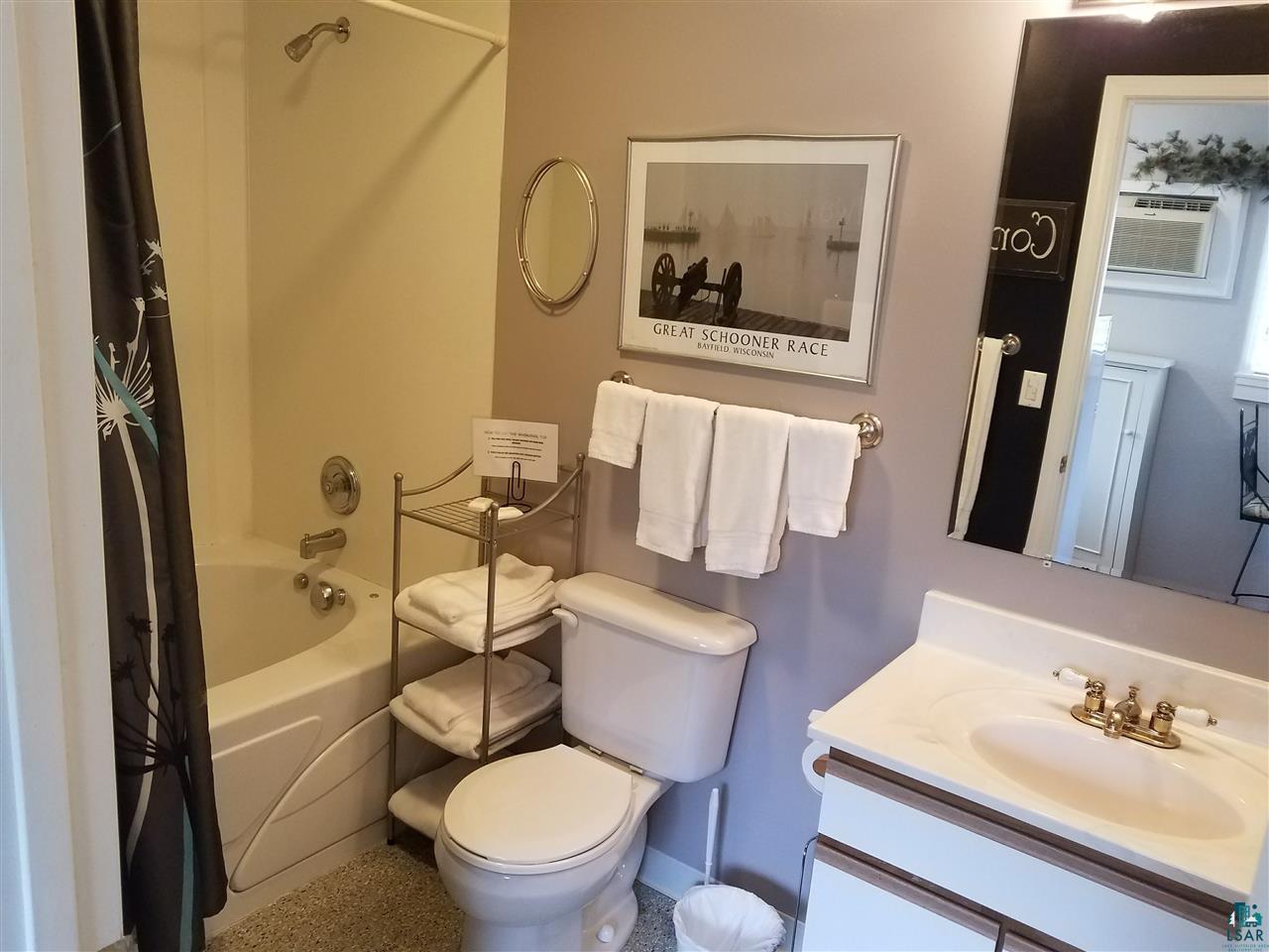 34300 Port Superior Road, Unit 12 Bayfield, WI 54814 - Photo 7 of 12 Gallery Image 7