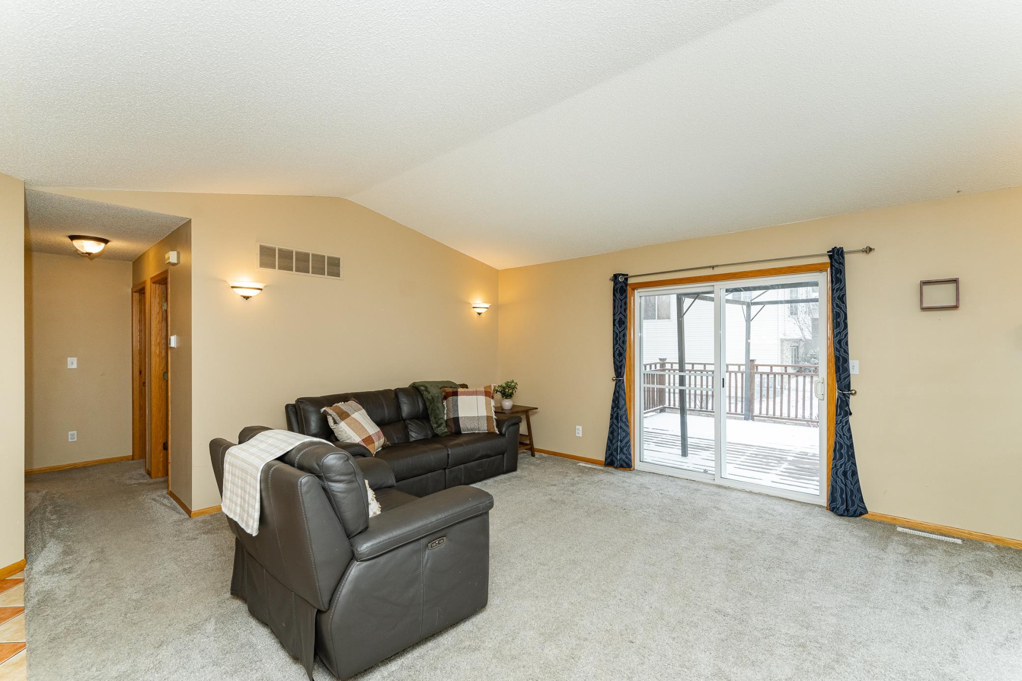 5415 51st Street Northwest Rochester, MN 55901 - Photo 2 of 34