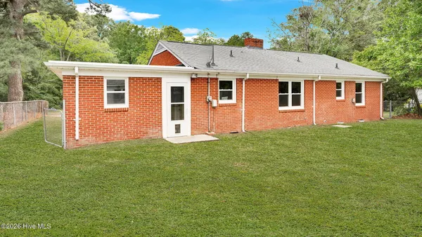 $227,000 | 2609 Jefferson Drive, Greenville, NC 27858