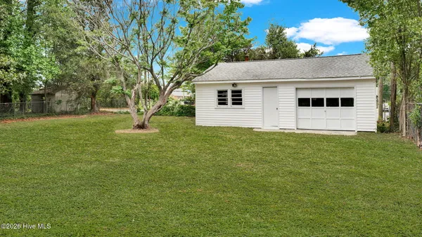 $227,000 | 2609 Jefferson Drive, Greenville, NC 27858