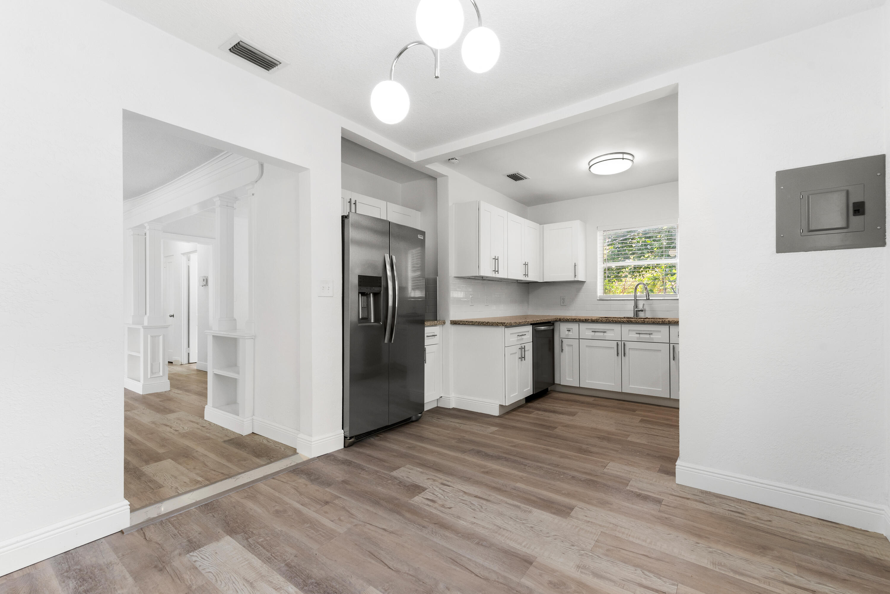 518 39th Street West Palm Beach, FL 33407 - Photo 13 of 32 51839thStWestPalmBeach-12