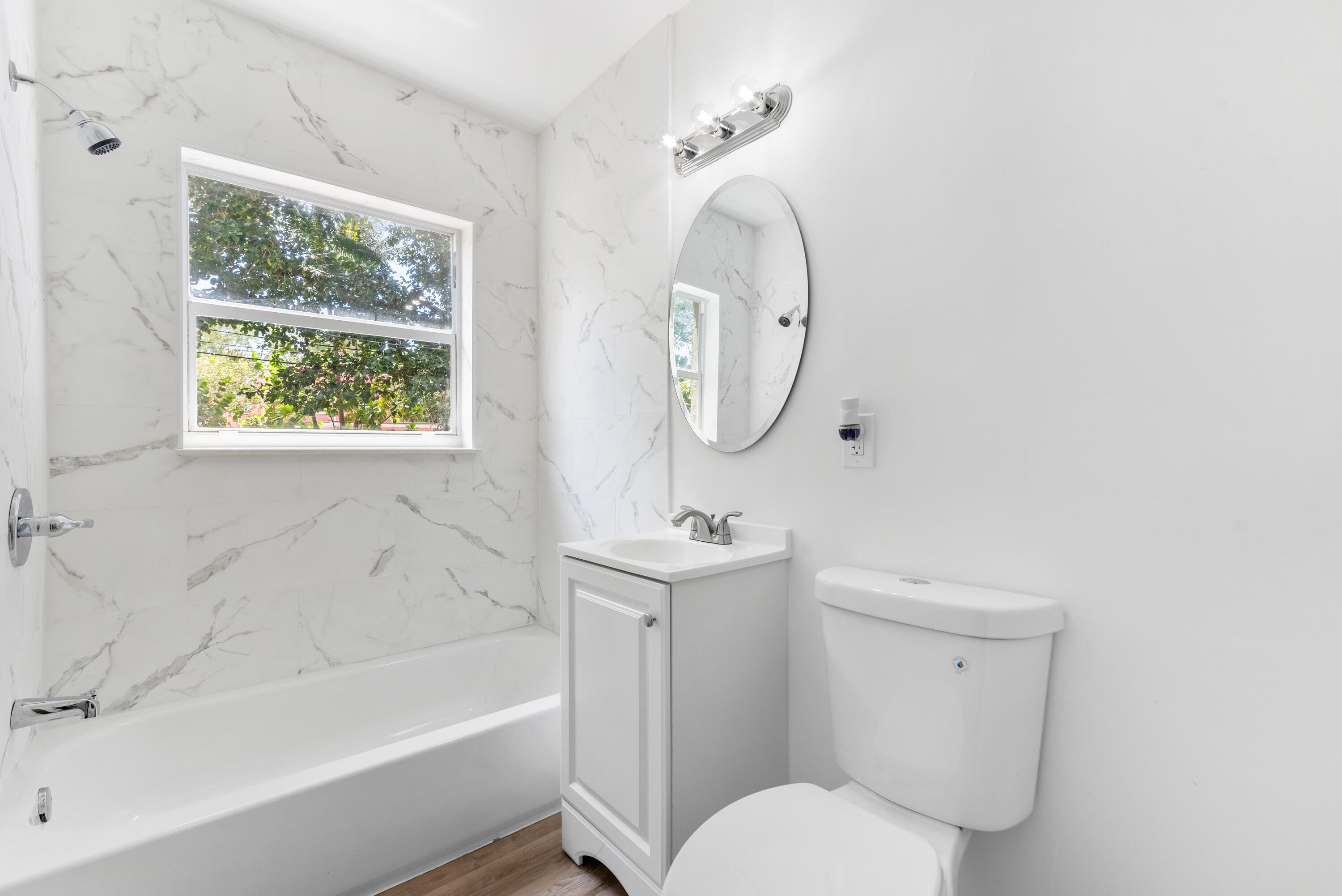 518 39th Street West Palm Beach, FL 33407 - Photo 22 of 32 51839thStWestPalmBeach-6