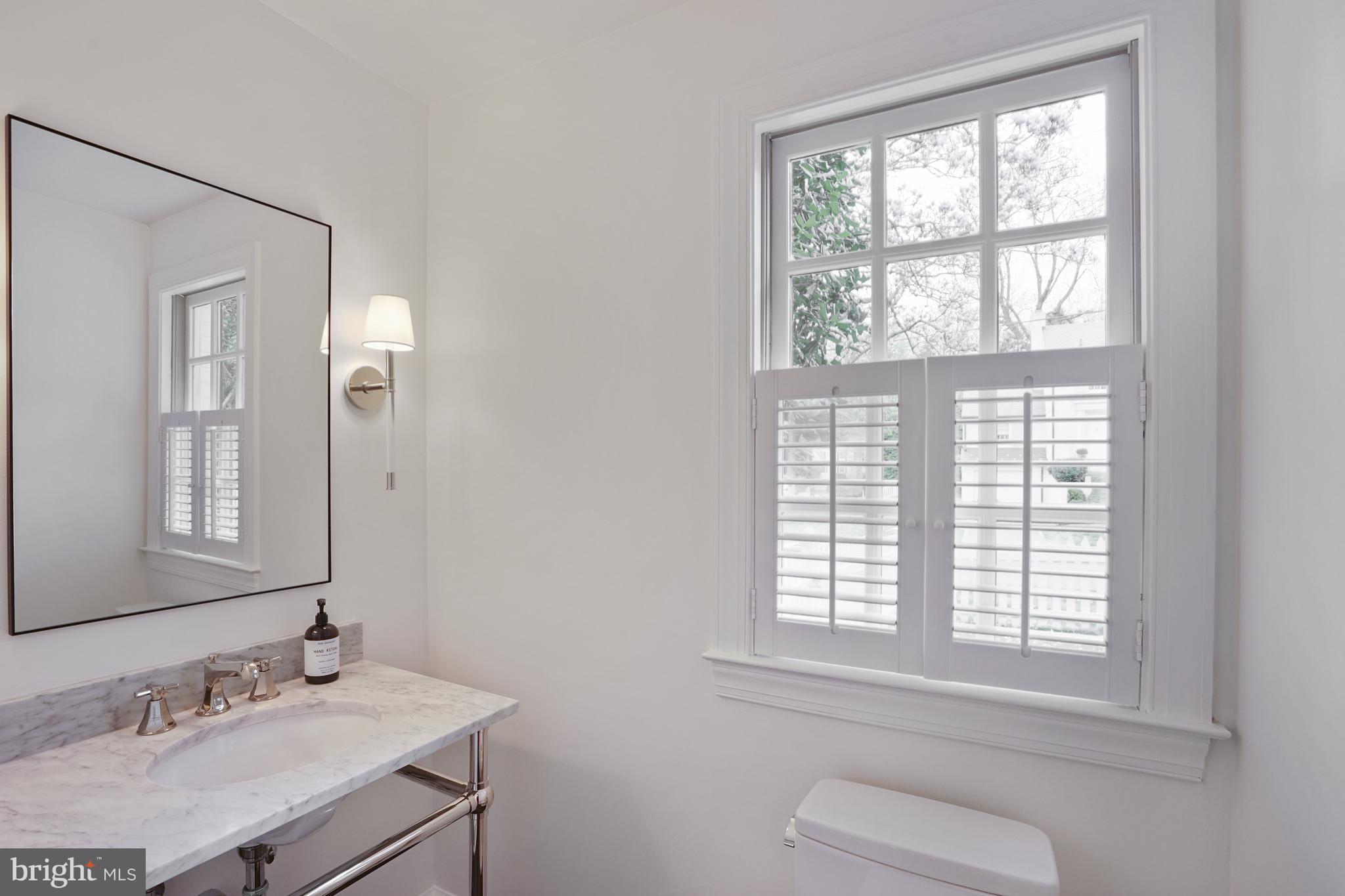 4603 Tournay Road Bethesda, MD 20816 - Photo 13 of 26 Powder Room