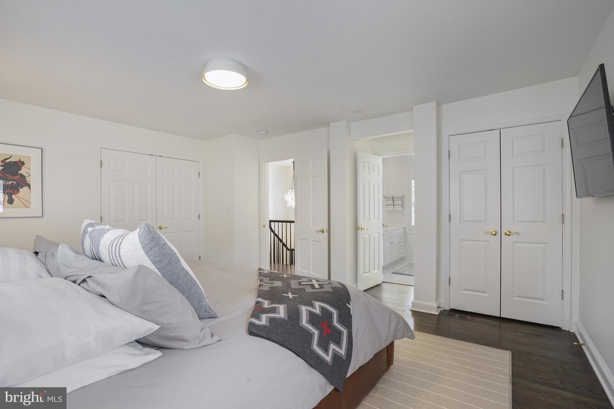 4603 Tournay Road Bethesda, MD 20816 - Photo 15 of 26 Primary Bedroom w/dual closets, ensuite Bath