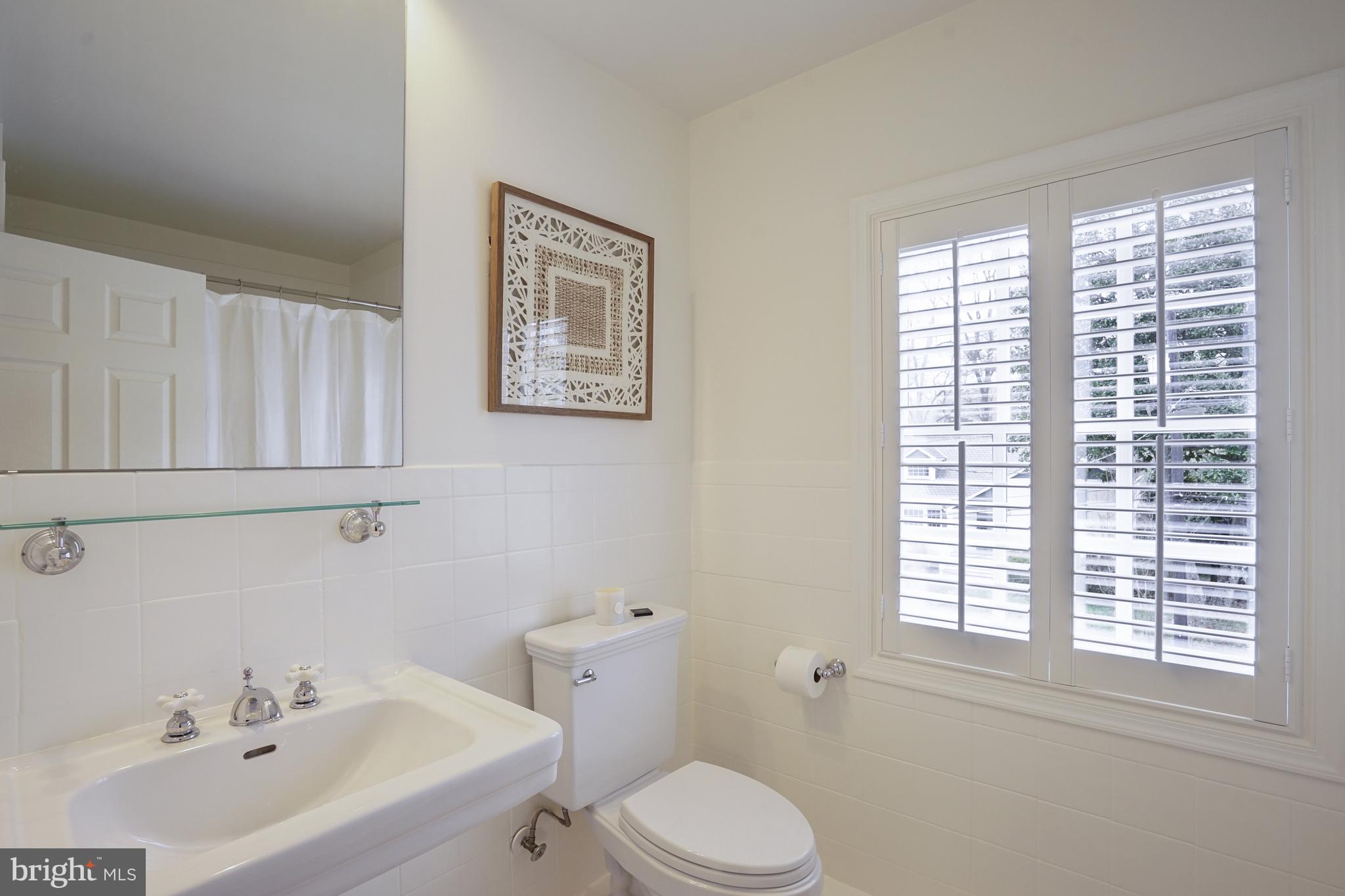 4603 Tournay Road Bethesda, MD 20816 - Photo 18 of 26 Full Hall Bath