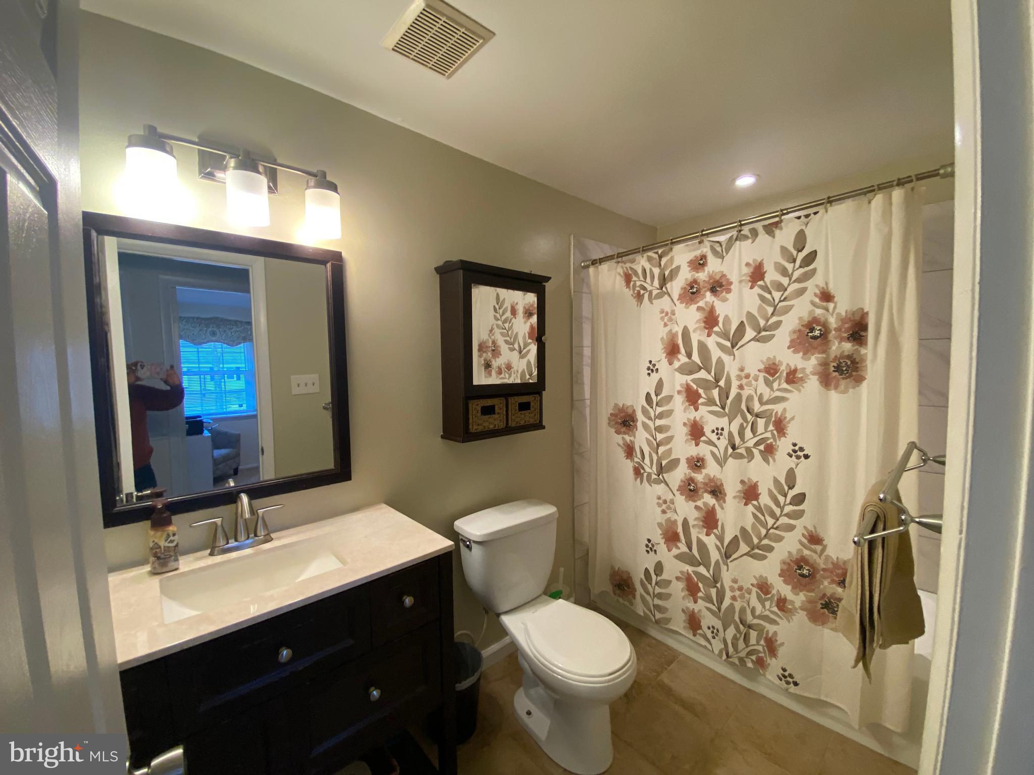 5932 Michael Road Waldorf, MD 20601 - Photo 20 of 25 Hall Bath