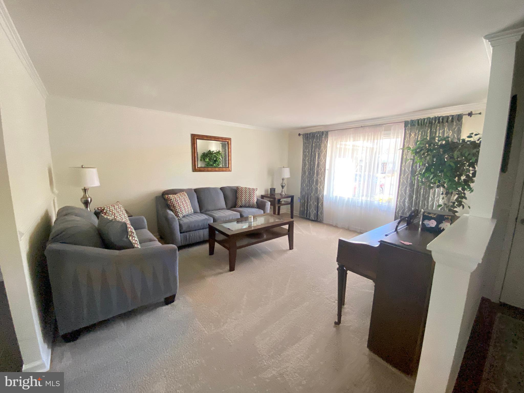 5932 Michael Road Waldorf, MD 20601 - Photo 5 of 25 Living Room