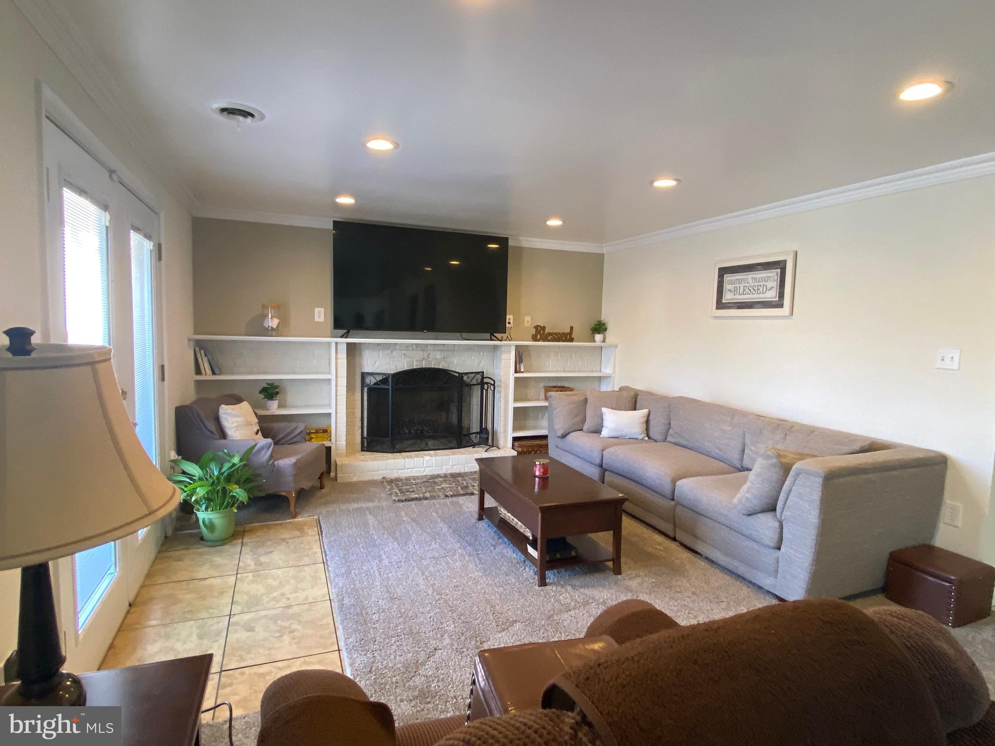 5932 Michael Road Waldorf, MD 20601 - Photo 10 of 25 Family Room
