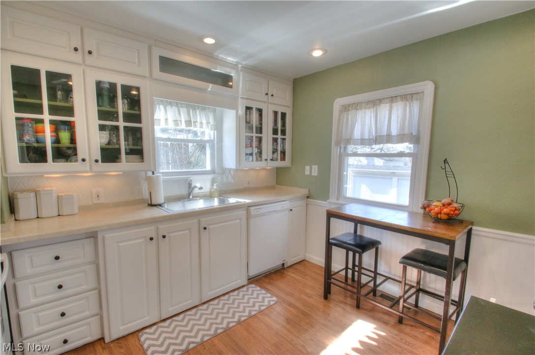 1424 Gordon Road Lyndhurst, OH 44124 - Photo 12 of 35 Gallery Image 12
