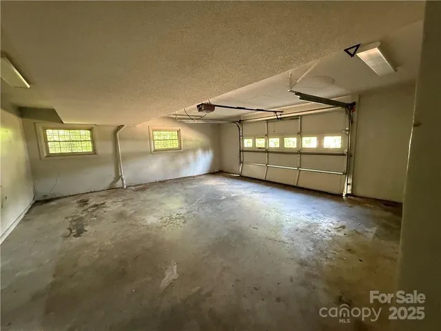 a view of house with a outdoor space