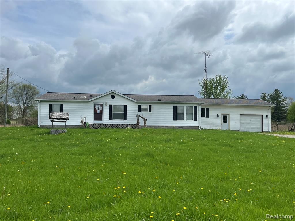 8145 Oatman Road Avoca, MI 48006 - Photo 1 of 35