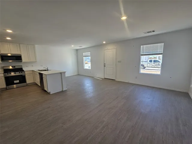 $1,750 | 2308 Blizzard Drive, Lockhart, TX 78644