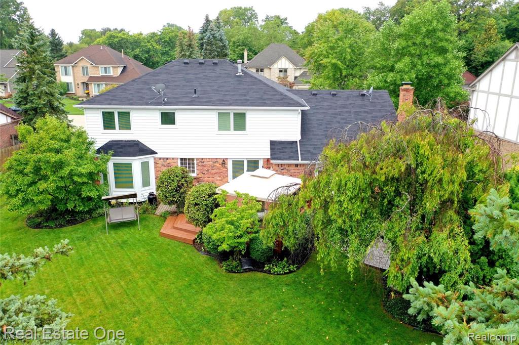 372 Fordcroft Drive Rochester Hills, MI 48309 - Photo 4 of 41