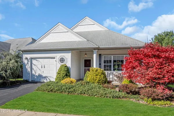 $379,000 | 31 Florence Drive, Manchester Township, NJ 08759