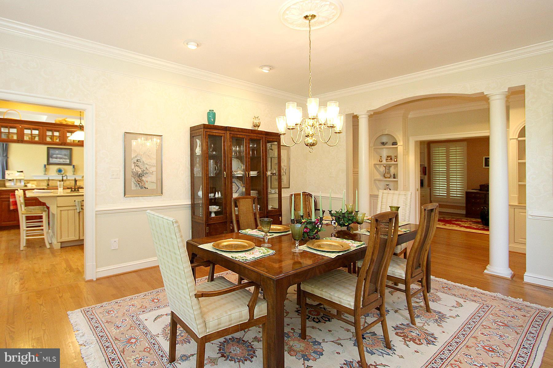 882 Chinquapin Road McLean, VA 22102 - Photo 10 of 30 Dining Room
