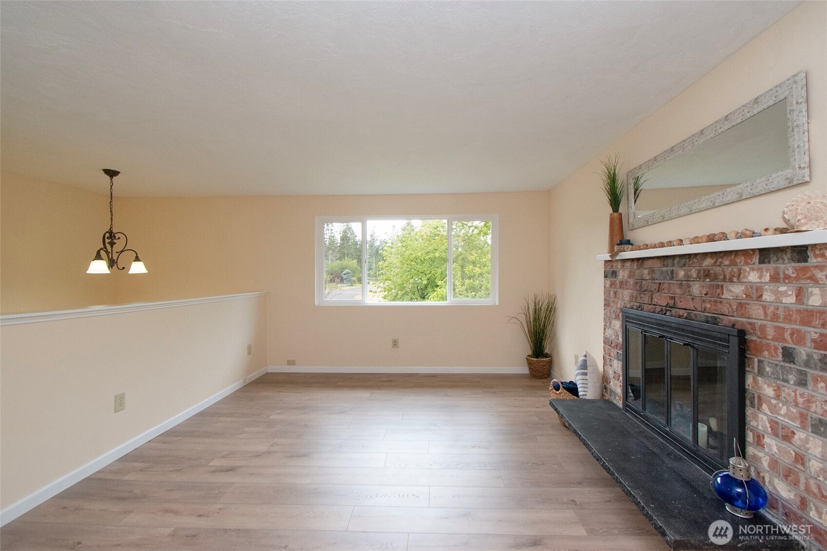71 Whispering Firs Road Port Angeles, WA 98363 - Photo 5 of 40