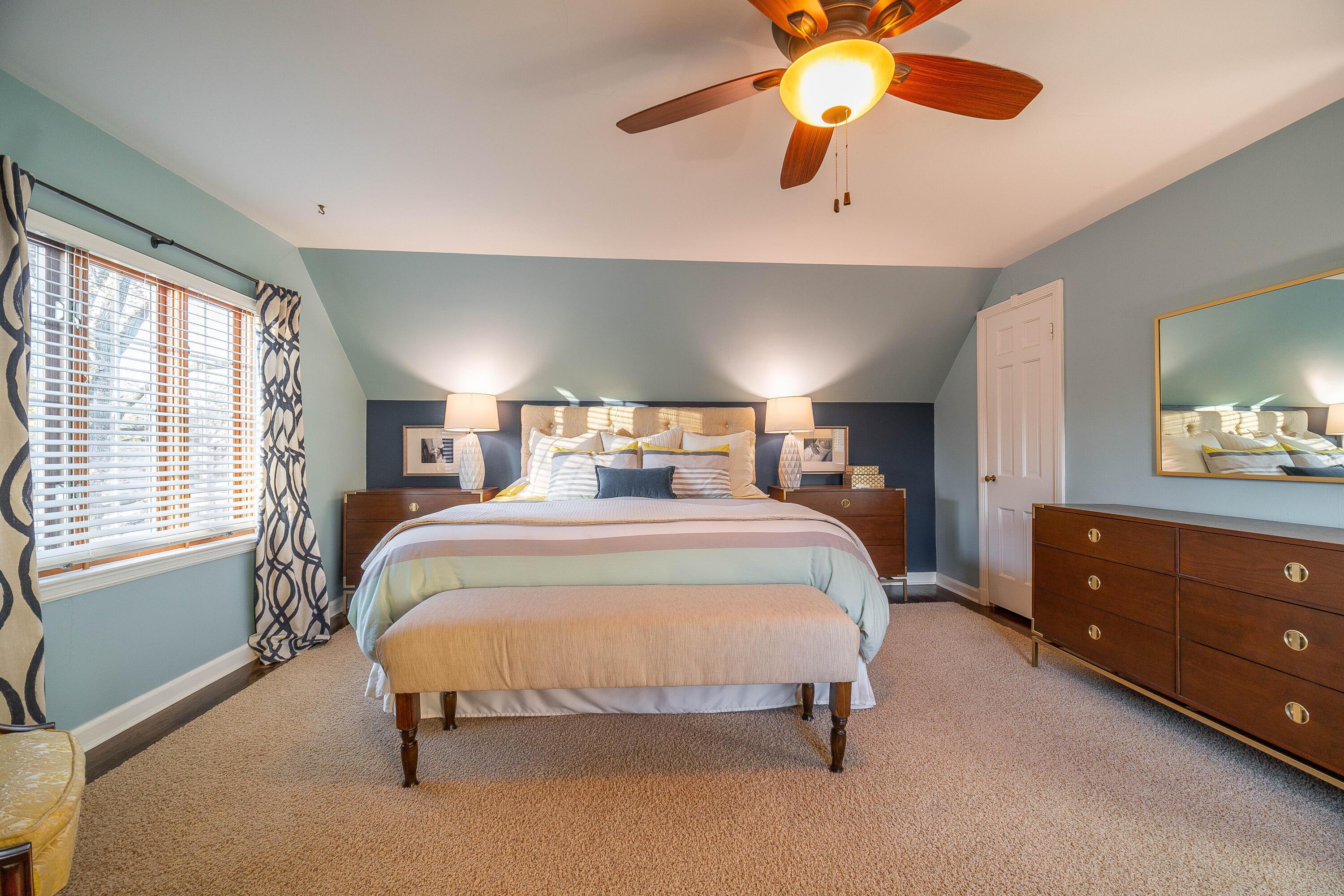 1733 Barrington Road Columbus, OH 43221 - Photo 23 of 33 1733 Barrington Road-52