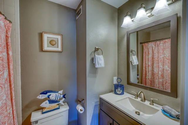 $660,000 | 509 Short Circuit, Unit 205, Horseshoe Bay, TX 78657