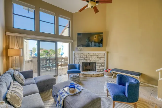 $660,000 | 509 Short Circuit, Unit 205, Horseshoe Bay, TX 78657