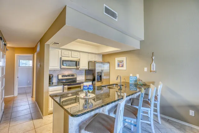 $660,000 | 509 Short Circuit, Unit 205, Horseshoe Bay, TX 78657