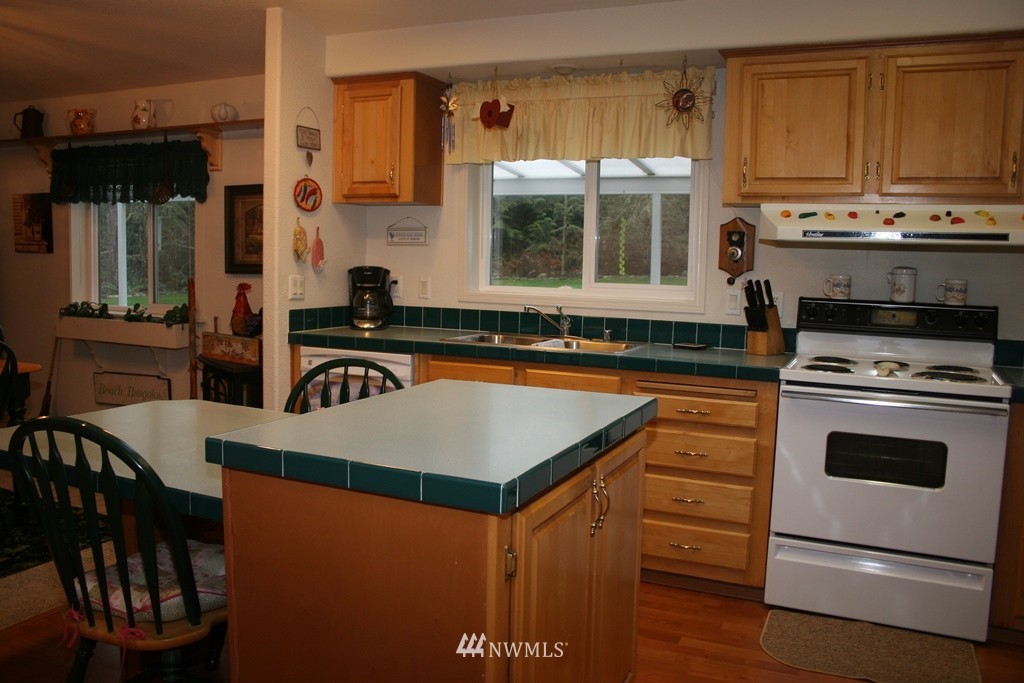 142 Johnson Creek Road Sequim, WA 98382 - Photo 4 of 17