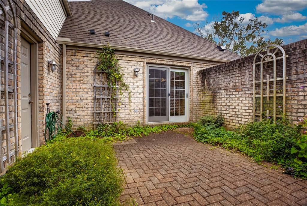 502 Farndale Road Pittsburgh, PA 15215 - Photo 18 of 50 The private courtyard offers a charming space for outdoor living.