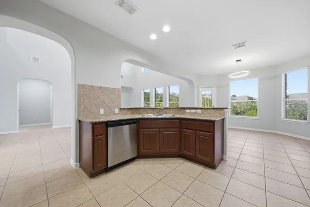 $3,500 | 7404 Journeyville Drive, Austin, TX 78735