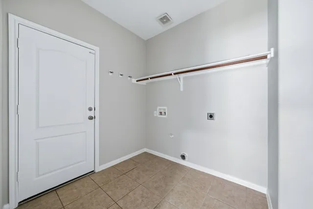 $3,500 | 7404 Journeyville Drive, Austin, TX 78735