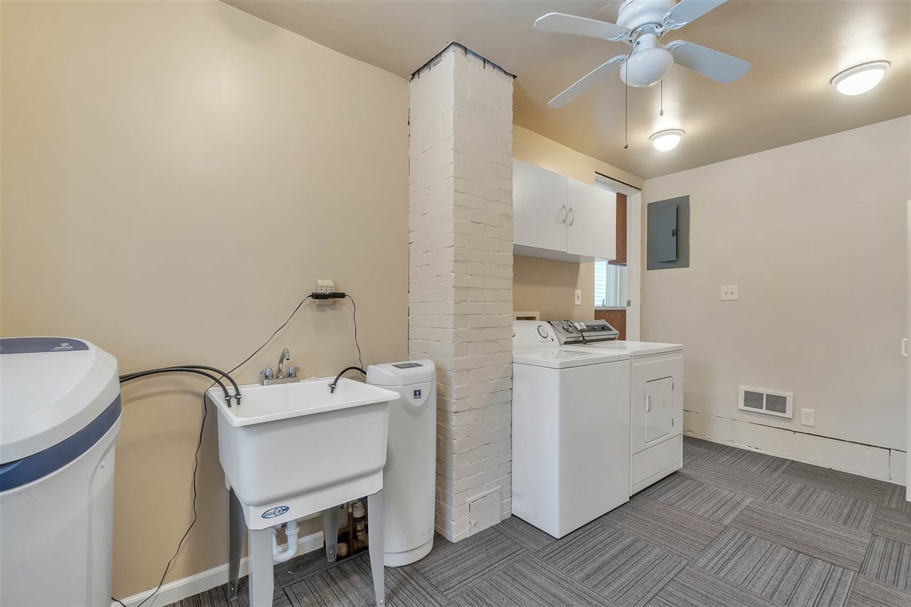 4437 East Coldwater Road Flint, MI 48506 - Photo 13 of 27