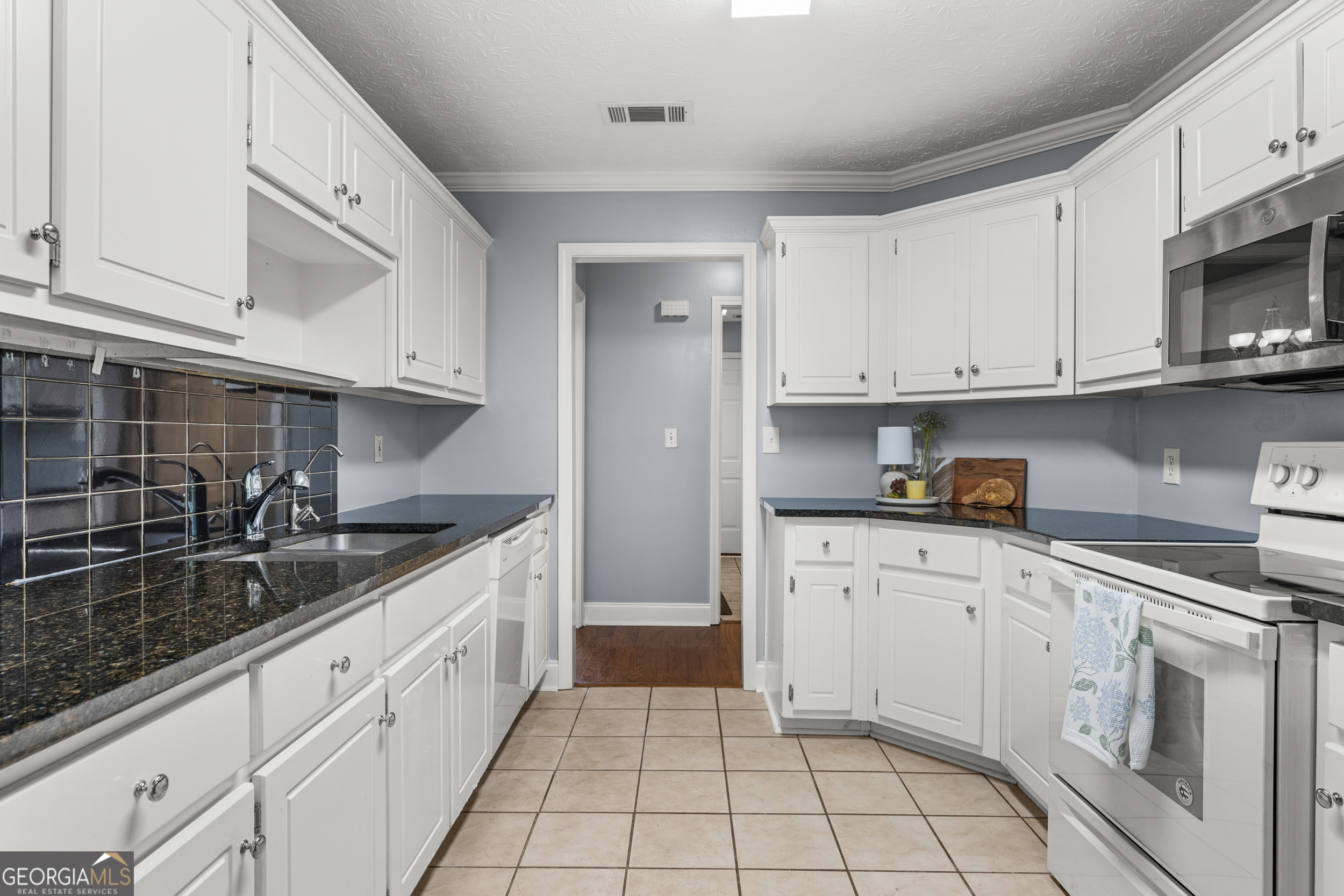241 Old Pond Road LaGrange, GA 30241 - Photo 13 of 32