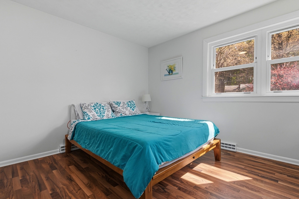 21 Warren Road Upton, MA 01568 - Photo 28 of 41 Gallery Image 28