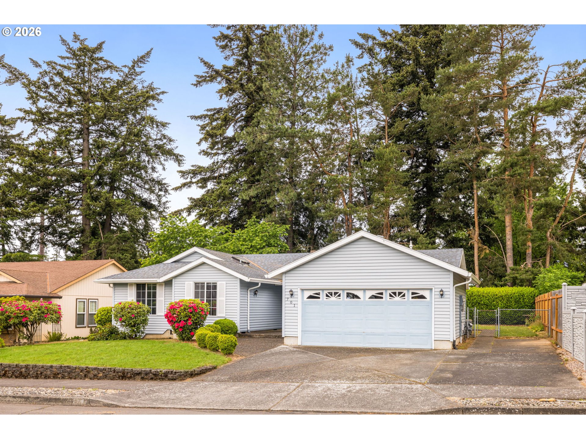 701 Southwest Linneman Court Gresham, OR 97030 - Photo 2 of 28