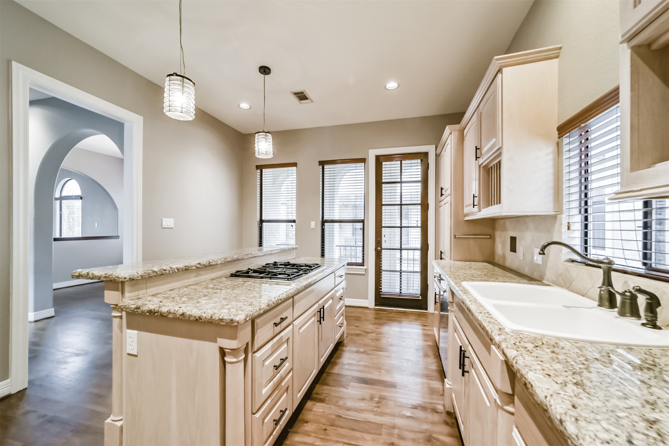 1826 A Portsmouth Street Houston, TX 77098 - Photo 18 of 37