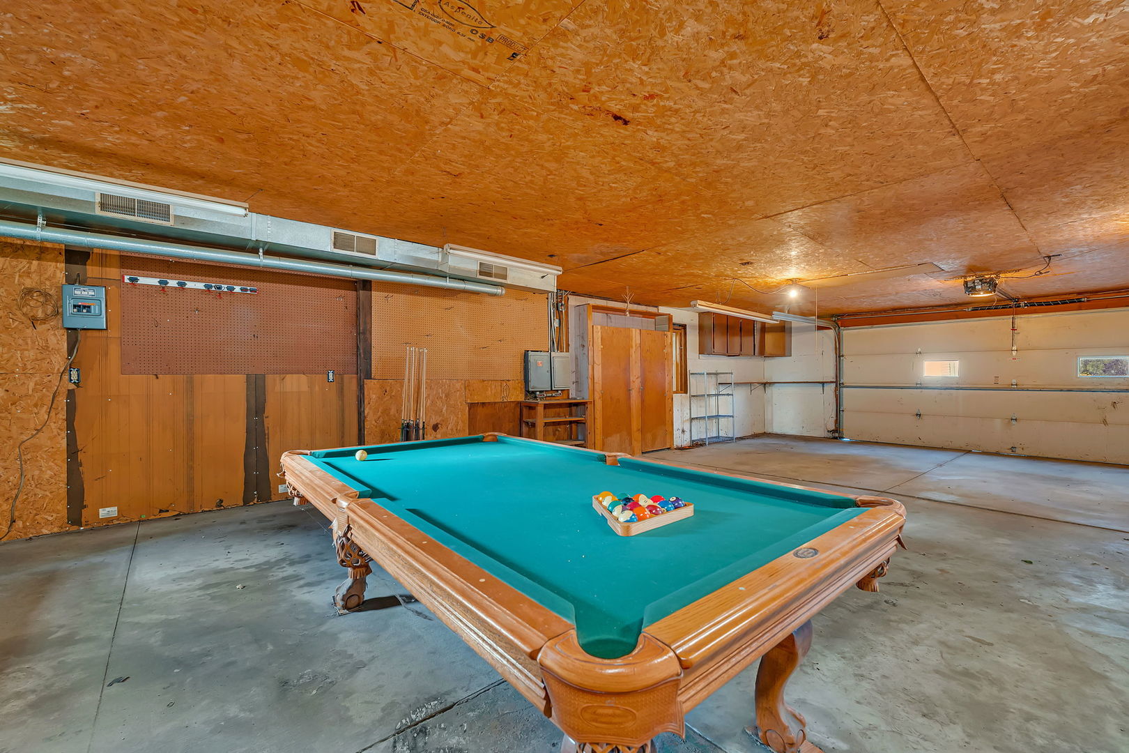 1636 North 4012th Road Earlville, IL 60518 - Photo 22 of 31 a room with pool table