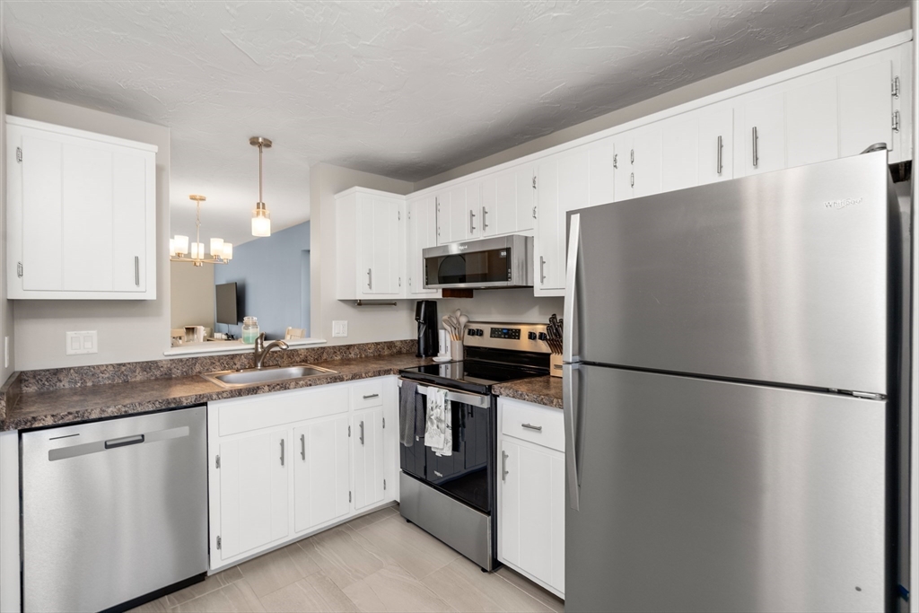 28 Key Street, Unit 28 Millis, MA 02054 - Photo 2 of 30