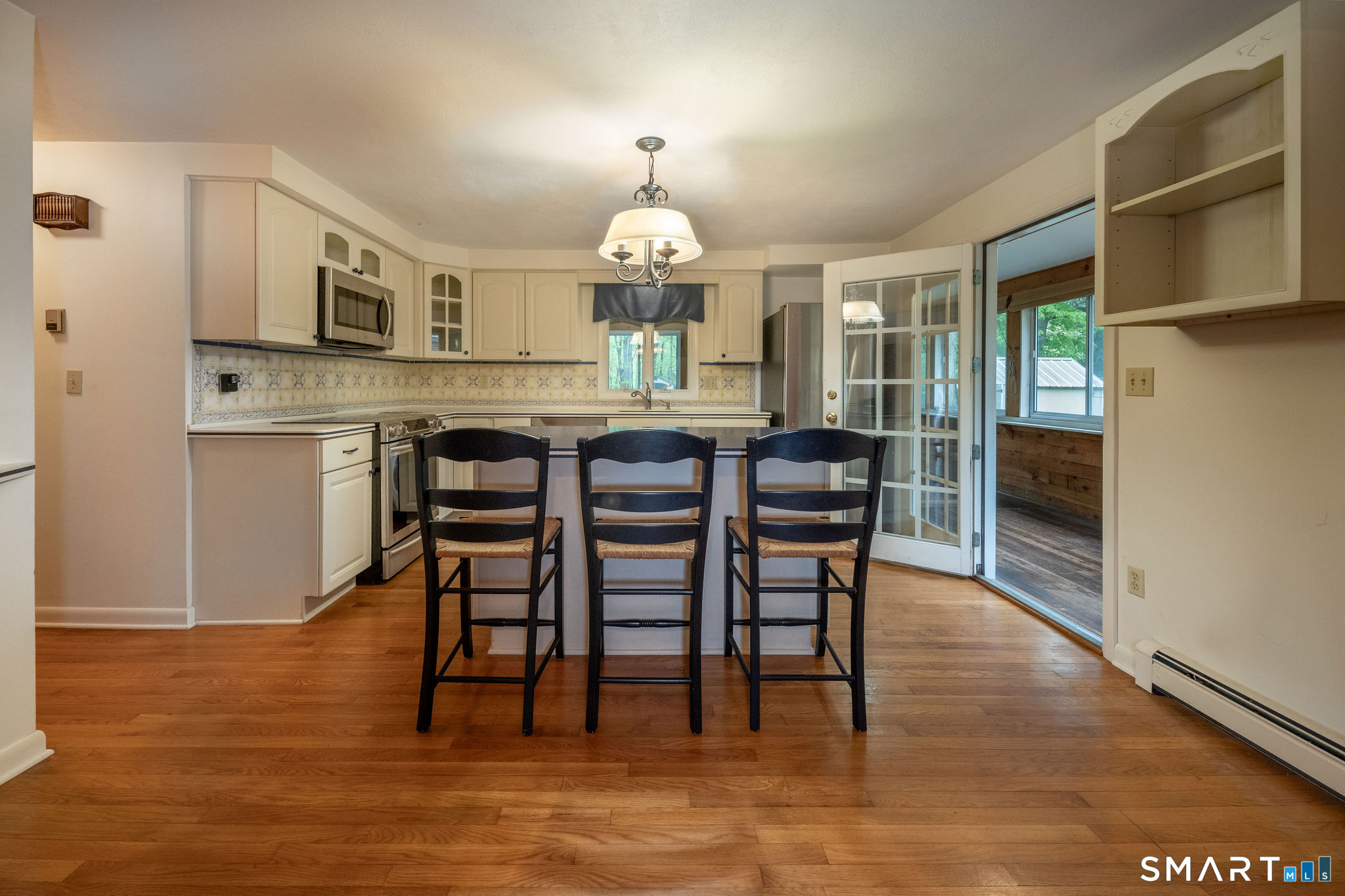 14 Hill View Lane Clinton, CT 06413 - Photo 4 of 27