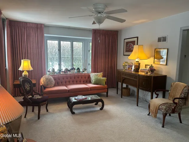 $385,000 | 1535 Myron Street, Niskayuna, NY 12309