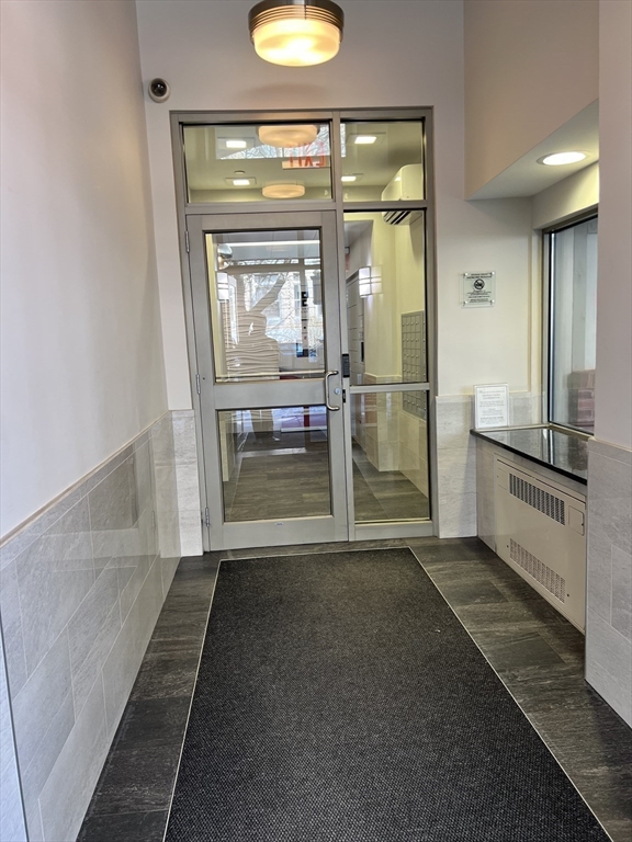 108 Peterborough Street, Unit 4F Boston, MA 02215 - Photo 8 of 10